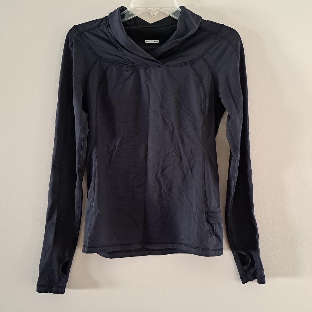 EUC Lululemon long-sleeved luxstreme running top